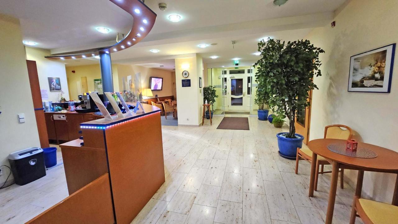 Hotel Amadeus Dresden Neustadt Εξωτερικό φωτογραφία
